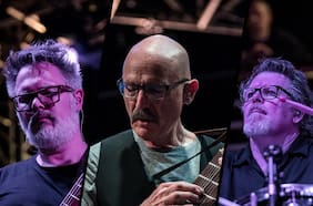 Stick Men: el grupo liderado por Tony Levin vuelve a Chile para revivir los clásicos de la banda y de King Crimson