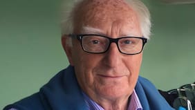 Hermanos Santa Cruz declaran en disputa con sobrinos por herencia de su padre, fundador de Lipigas, Blumar y Abc