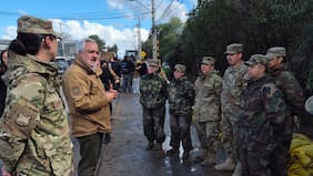 Defensa refuerza despliegue militar en diez regiones por sistema frontal