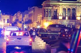 Dejan 10 cadáveres frente al palacio de gobierno en estado mexicano de Zacatecas