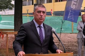 Desbordes exige a Jara disculparse con funcionarios de Santiago tras polémica de multa de TAG