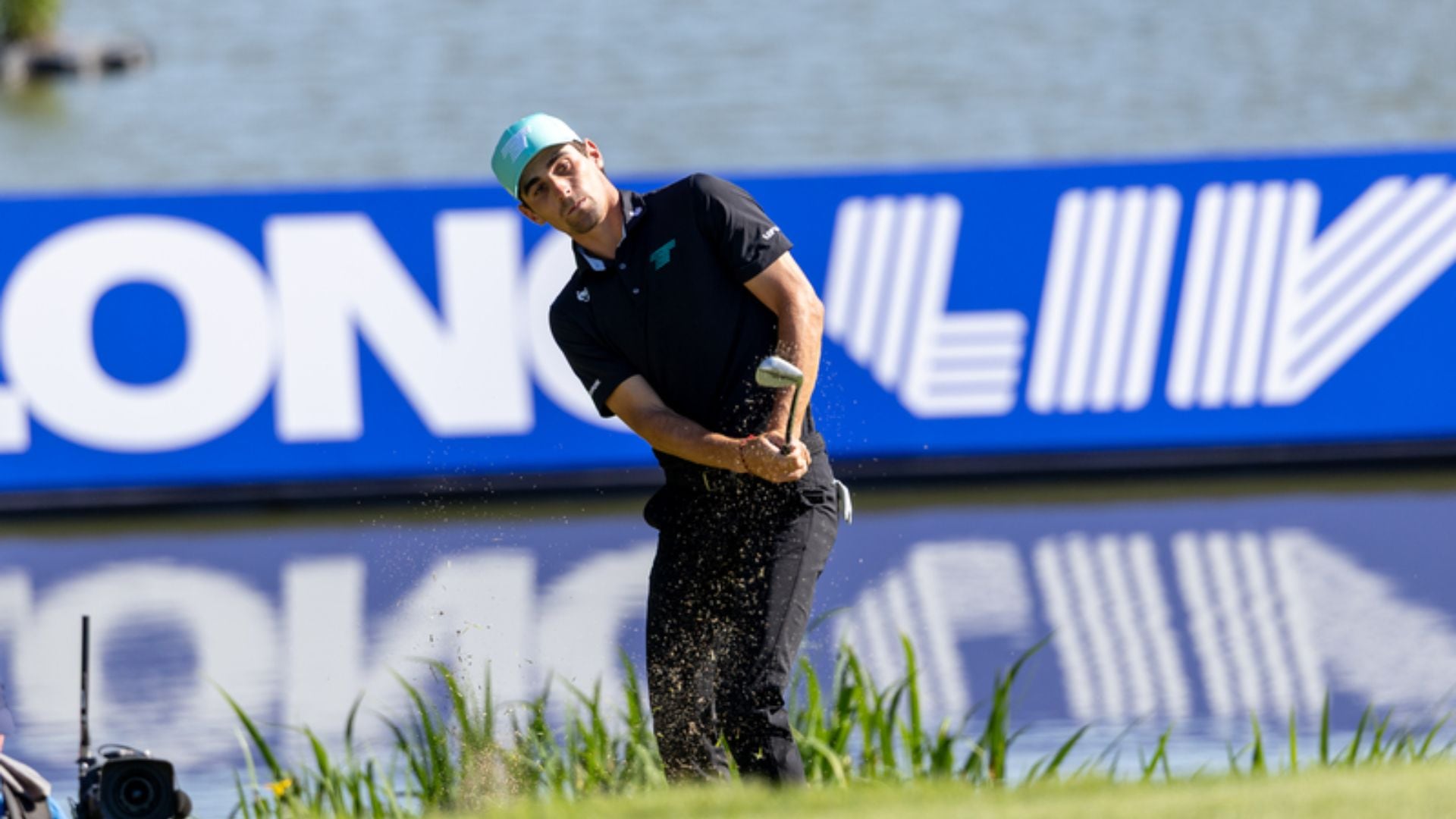 Joaquín Niemann se mantiene en posiciones secundarias en el LIV Golf de Reino Unido
