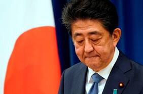“He decidido que debería no seguir”: El impacto en Japón por la dimisión de Shinzo Abe