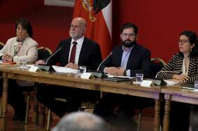 Presidente Boric inicia consejo de gabinete dando “instrucción pública” a ministros sobre prescindencia en primarias