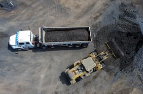 Ya no será solo escoria: nueva normativa permite usar residuos mineros como material de construcción