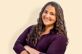 Laurie Santos, académica de Yale: “El uso de las redes sociales afecta negativamente a nuestra felicidad”