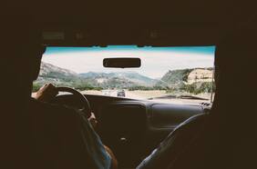 Road trip: todo lo que necesitas saber y llevar para unas vacaciones sobre ruedas