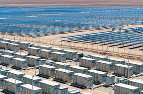 Empujado por la energía solar, Chile ya es uno de los líderes del negocio de las baterías de almacenamiento a gran escala