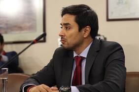 Álvaro Carter, uno de los diputados que renunció a la UDI tras aprobar retiro de fondos de AFP: “Espero que los senadores corrijan el proyecto que salió de la Cámara”