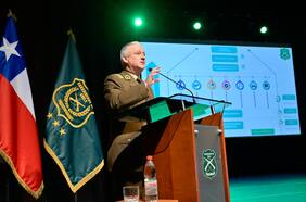 Colaboración con municipios: Carabineros lleva a cabo jornada de trabajo con directores de seguridad comunal