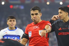 José Cabero, en la mira: el clásico entre la UC y Colo Colo reabre los cuestionamientos al arbitraje y Roberto Tobar