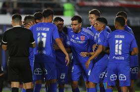 Los goles de Charles Aránguiz y Matías Zaldivia con los que la U lo da vuelta ante Estudiantes en la Libertadores