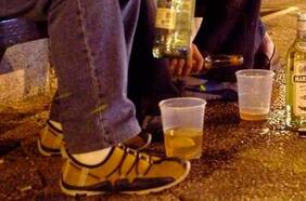 ¿De cuánto es la multa? Los detalles de la ordenanza de Ñuñoa que permite sanción municipal por beber alcohol en la calle