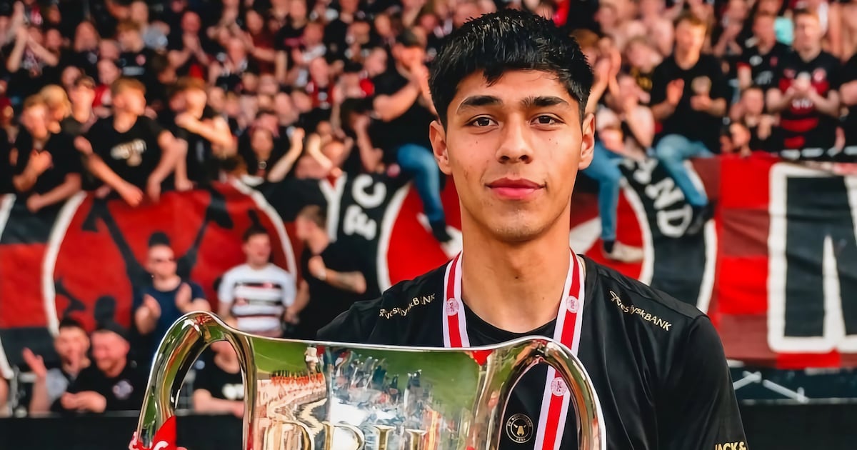 La millonaria oferta que prepara Liverpool de Inglaterra para llevarse a Darío Osorio desde Dinamarca - La Tercera