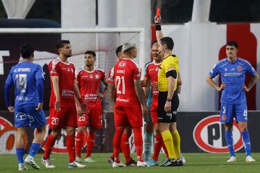 los polémicos primeros minutos entre La Calera y la U