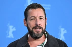 Cómo Adam Sandler llegó a oficiar la boda de Taylor Swift: “Quería hablar con el corazón”