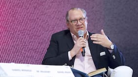 Rafael Rojas: “Si el gobierno cubano recupera la iniciativa reformista y negocia con realismo, puede sobrevivir e, incluso, salir fortalecido”