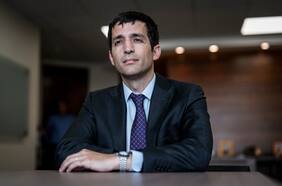 Mauricio Larraín, vicepresidente de la CMF: “No es una etiqueta hippie. El cambio climático está produciendo una reasignación de recursos en la economía”