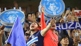 Hinchas de la UC agotan los abonos de dos galerías del Claro Arena