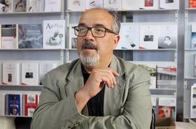 ¿Cómo definir la literatura de Ramón Díaz Eterovic? Una crónica del Chile profundo más allá del género policial