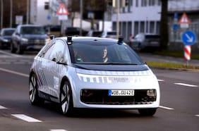 Volkswagen se atreve sin volante: el Gen.Urban ya rueda solo por la ciudad