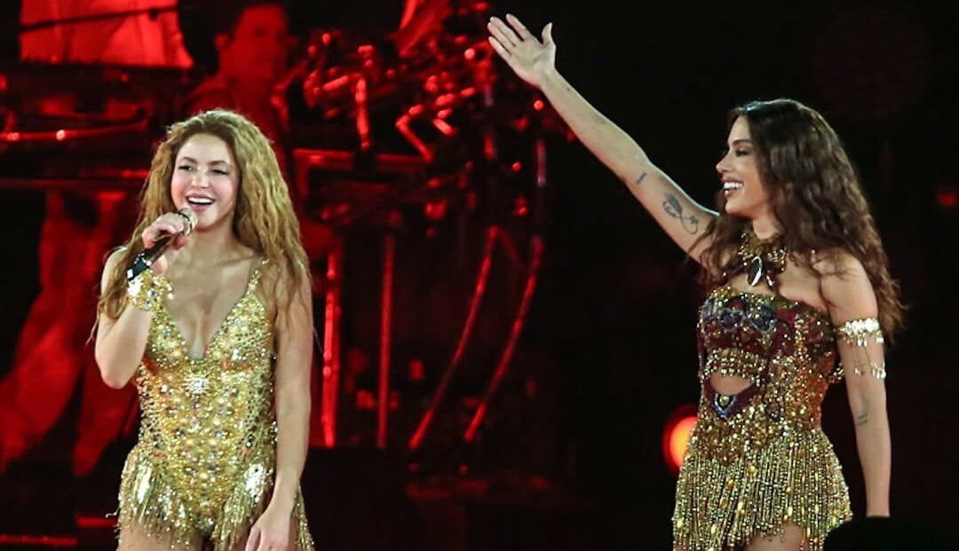 SHAKIRA CIERRA GIRA MUNDIAL CON ÉXITO EN RÍO