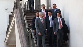 Kast interviene en pugna oficialista y llama a afiatar las confianzas en el sector