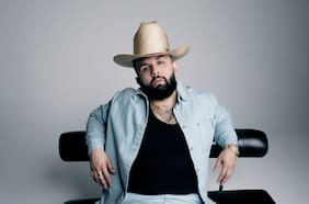 Quién es Carin León, el representante de la música regional mexicana en el mundo