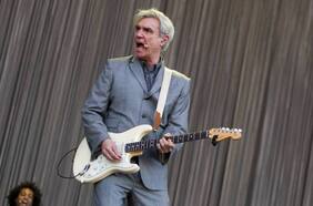 Bailando en Martes 13, un té con Mercedes Sosa y una canción para Selena: David Byrne y Latinoamérica