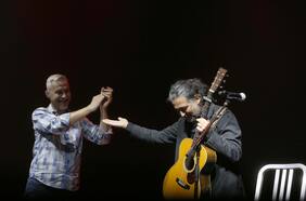 La noche de hermandad, homenajes y abrazos de Pedro Aznar