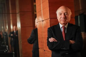 Vittorio Corbo respalda baja de impuestos, cree que es posible crecer al 4% y asegura que “Chile no está en quiebra”