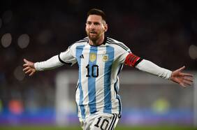 El golazo de Lionel Messi con el que alcanza a David Beckham entre los máximos anotadores de tiros libres