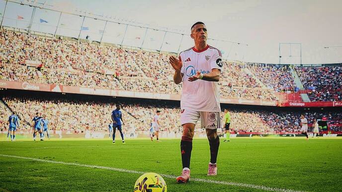 En vivo: El Sevilla de Alexis Sánchez y Gabriel Suazo visita al Barcelona por la liga española