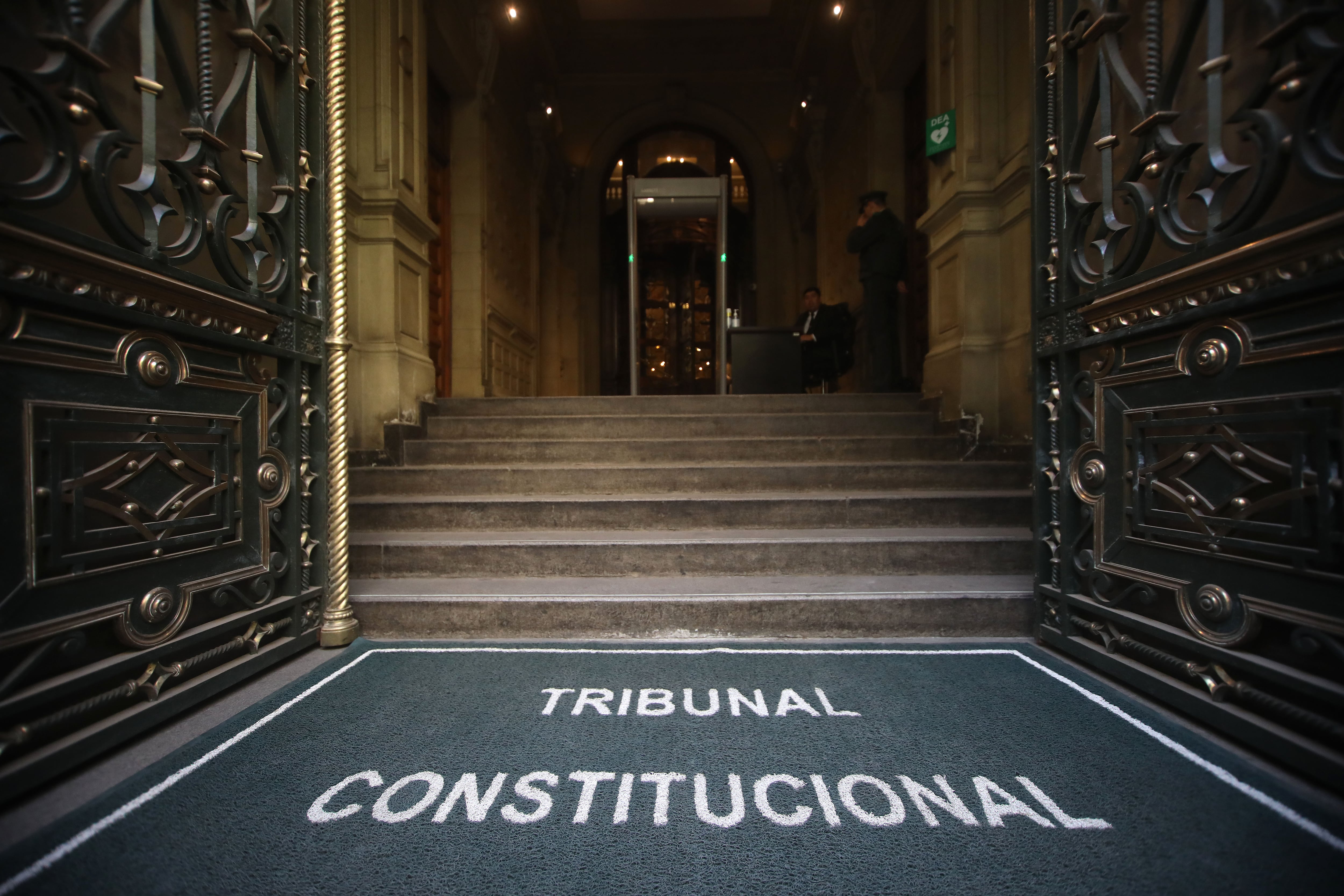 La embestida de la oposición en contra de la invariabilidad