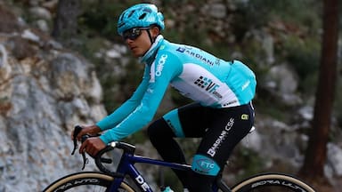 Vicente Rojas se mete entre los 25 mejores jóvenes del Giro de Italia