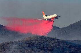 Ten Tanker sufre desperfecto durante combate de incendios forestales: volvería a estar operativo el sábado