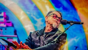 Joe Vasconcellos se despliega como nunca y sigue celebrando los 30 años de Mágico