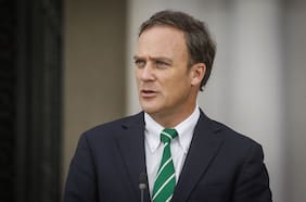 Exabogado de Sebastián Piñera y de Raúl Figueroa en acusaciones constitucionales: Felipe Ward ficha a Jorge Gálvez para su defensa en el caso Audio