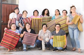 Las guardianas del telar de palo planta’o