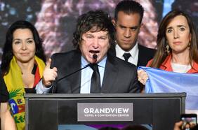 Contra el comunismo, las cuarentenas, el aborto y el cambio climático: Javier Milei, el político radical que irrumpió en Argentina tras las PASO