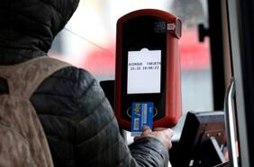 Este domingo se concretó el alza de precios del pasaje en la RM: revisa en cuánto quedó cada tarifa