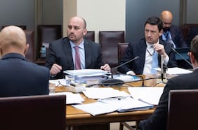 Sin quinto estado de excepción ni intercepciones telefónicas: el detalle de las indicaciones que preparan Longton y Squella para la reforma de seguridad
