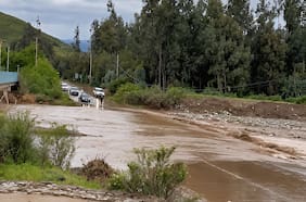 Alcalde de Canela alerta por sectores rurales aislados tras crecida de esteros: “No hay pasada para vehículos ni camiones”