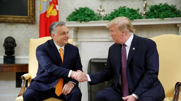 Rudolf Tamás Metz, analista húngaro: “Orbán hizo demasiado hincapié en política exterior y alianzas simbólicas como con Trump y Meloni“