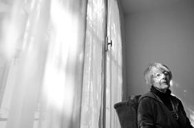 La fotógrafa Julia Toro recibe el Premio Plagio a la Creatividad Artística 2024