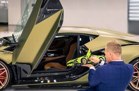 Casi 4 mil piezas: LEGO pone sobre ruedas al Sián, el hiperdeportivo más bruto de Lamborghini