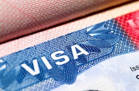 Estados Unidos congela el procesamiento de visas para 75 países, incluyendo Brasil, Uruguay y Colombia