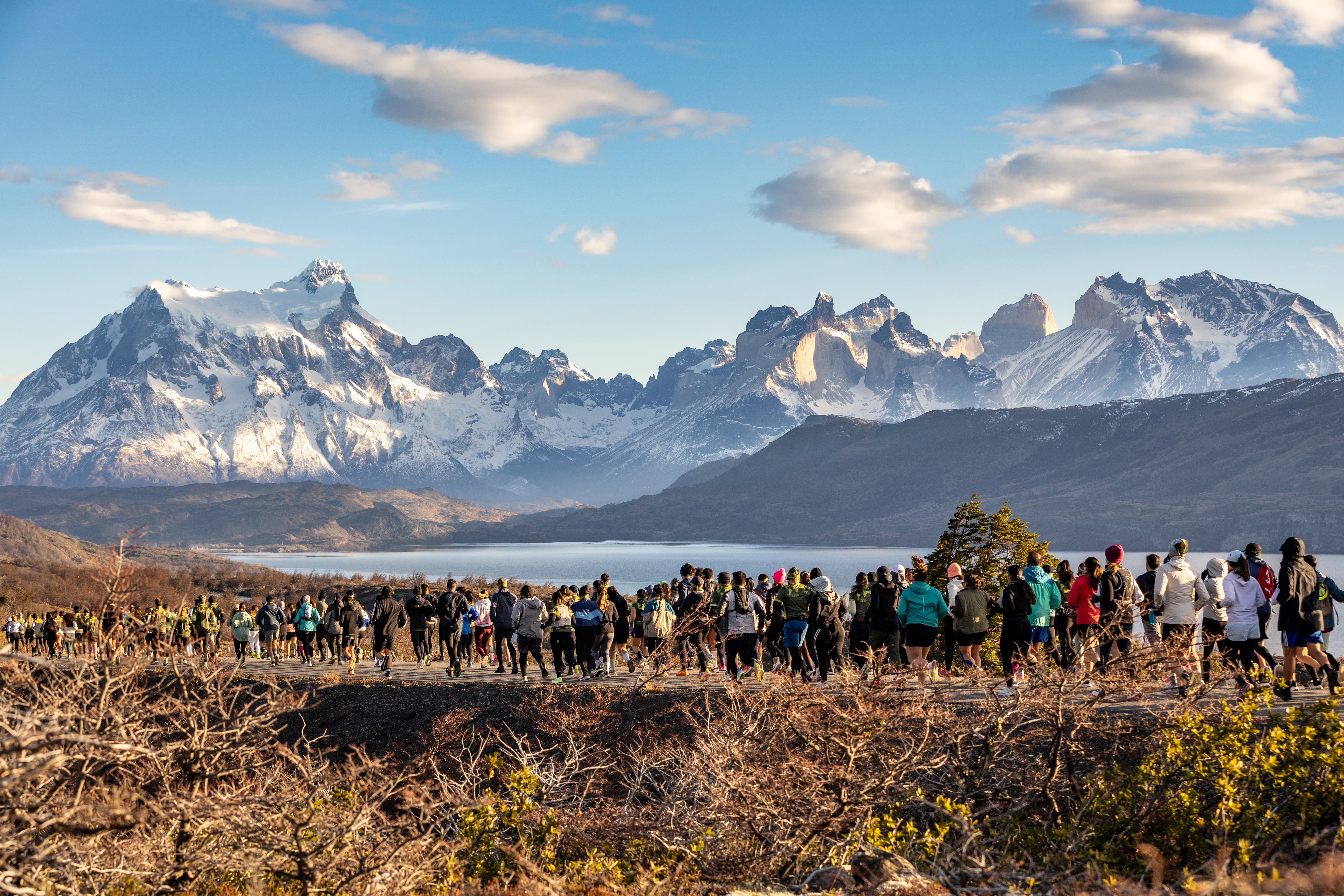 Más de 1.700 atletas recorrieron Torres del Paine en una nueva edición del Patagonian International Marathon