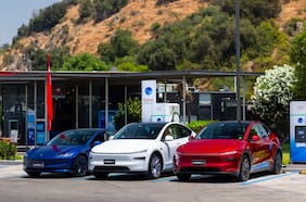 Copec y Tesla fortalecerán red de carga eléctrica en carreteras de Chile con Superchargers