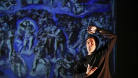 Mistero Buffo, la obra maestra de Dario Fo que el actor italiano Matthias Martelli presentará en Chile